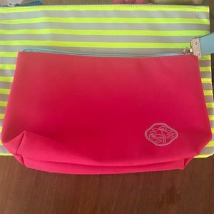 Beautiful cosmetic bag. Brand New!!!